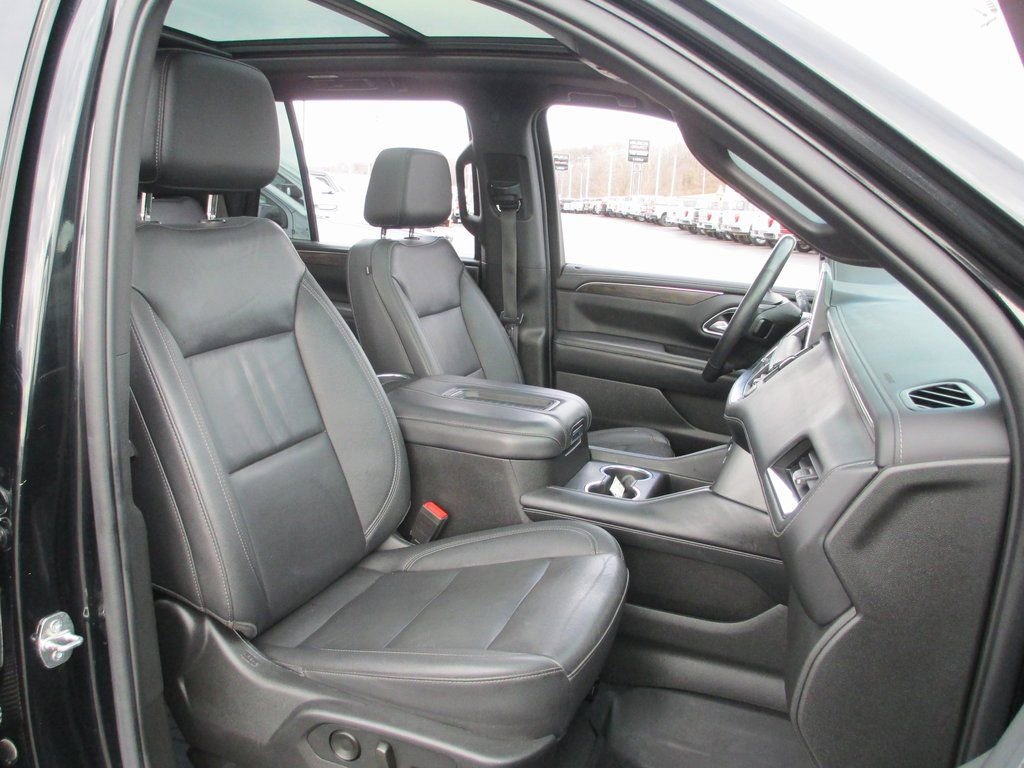 Used 2022 Chevrolet Tahoe Z71 w/ Luxury Package image 23