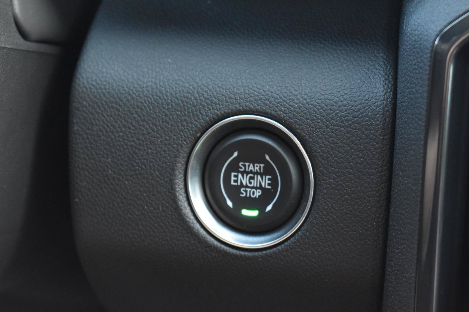 Used 2026 GMC Acadia AT4 w/ Luxury Package AWD/4WD image 37