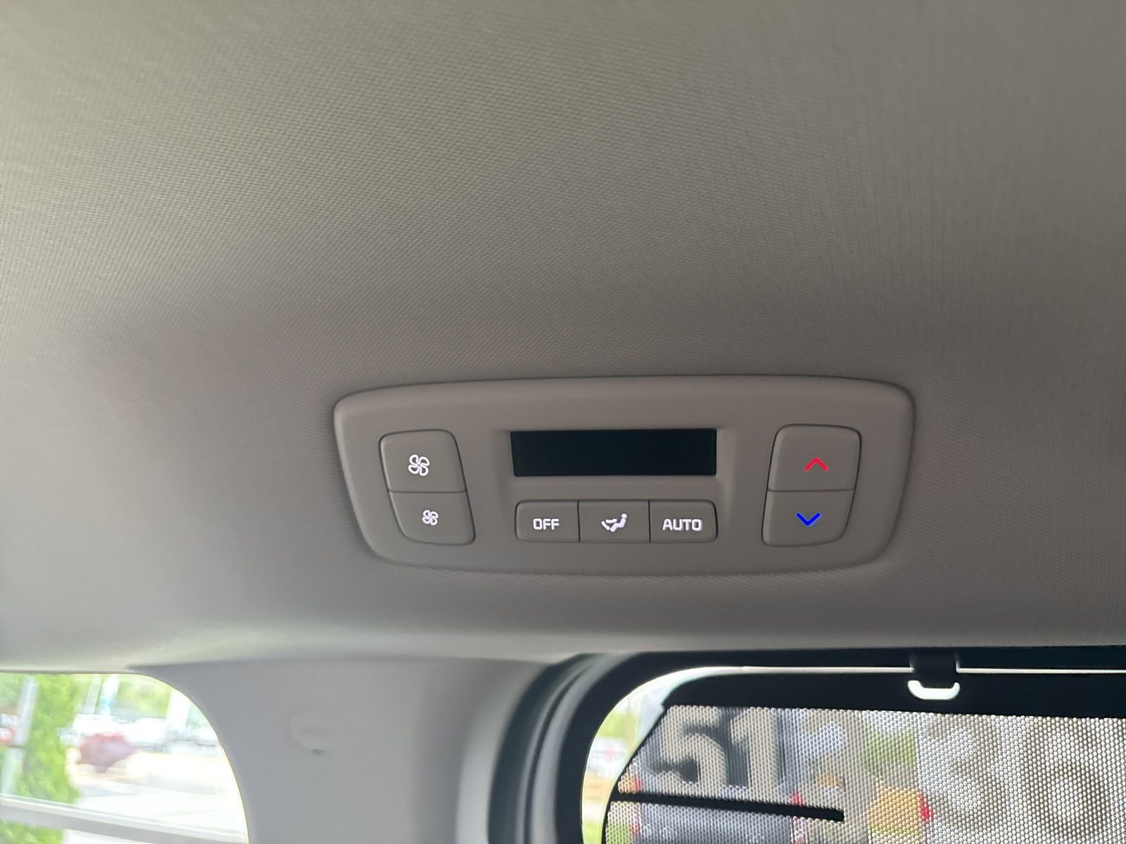 New 2025 Kia Carnival SX image 18