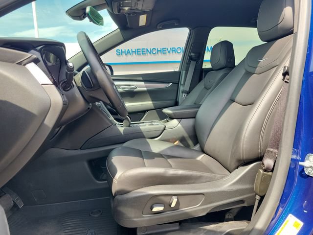 Certified 2024 Cadillac XT5 Luxury w/ LPO, Floor Liner Package AWD/4WD image 6
