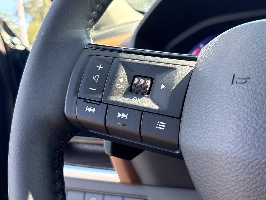 New 2026 Nissan Rogue Platinum AWD/4WD image 11