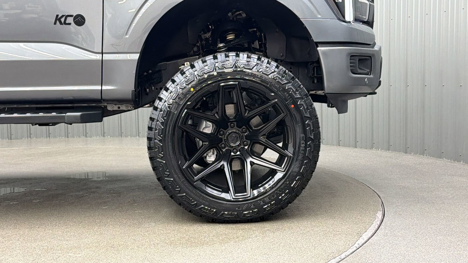 Used 2025 Ford F150 Lariat AWD/4WD image 10