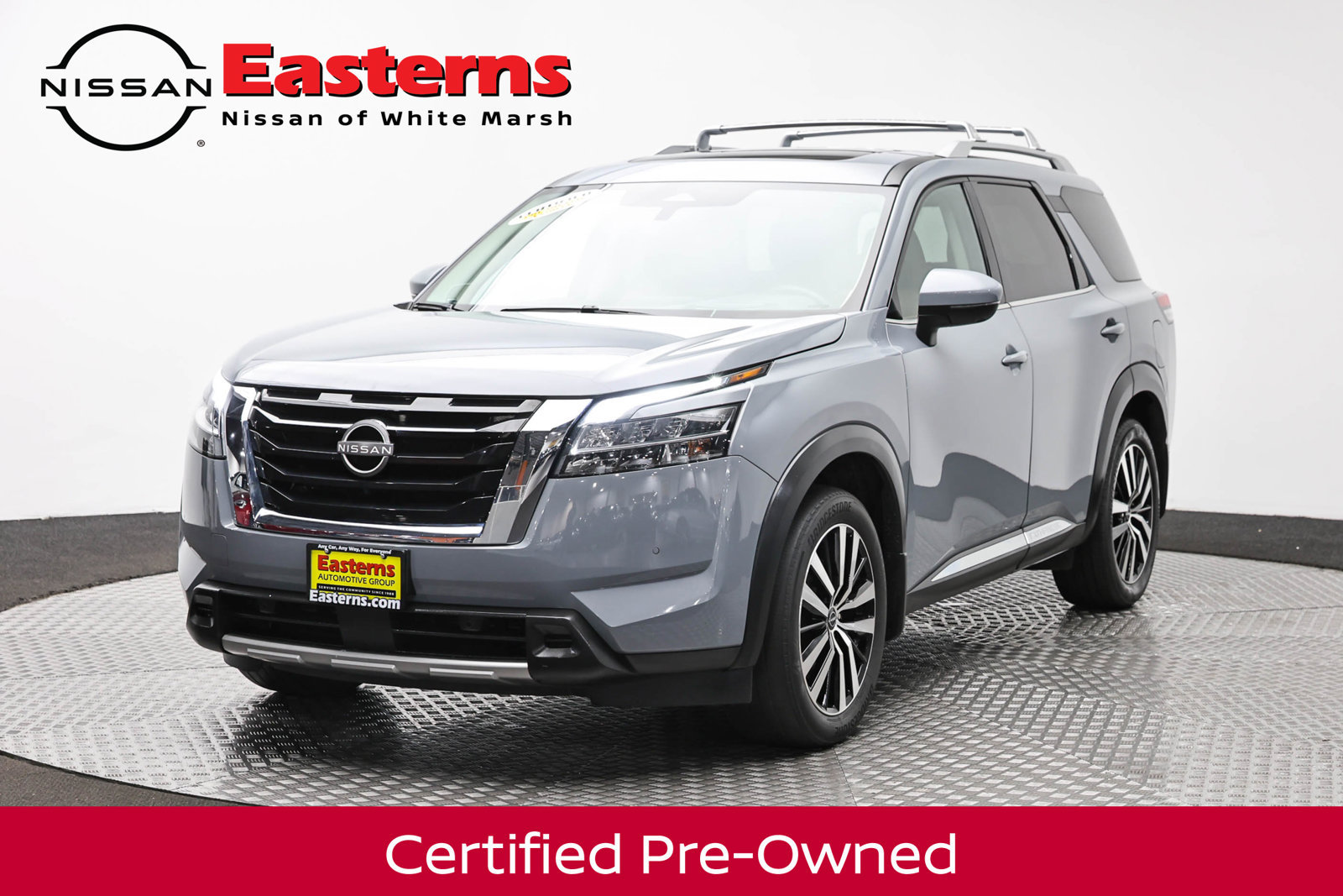 Used 2023 Nissan Pathfinder Platinum w/ Cargo Package AWD/4WD image 1