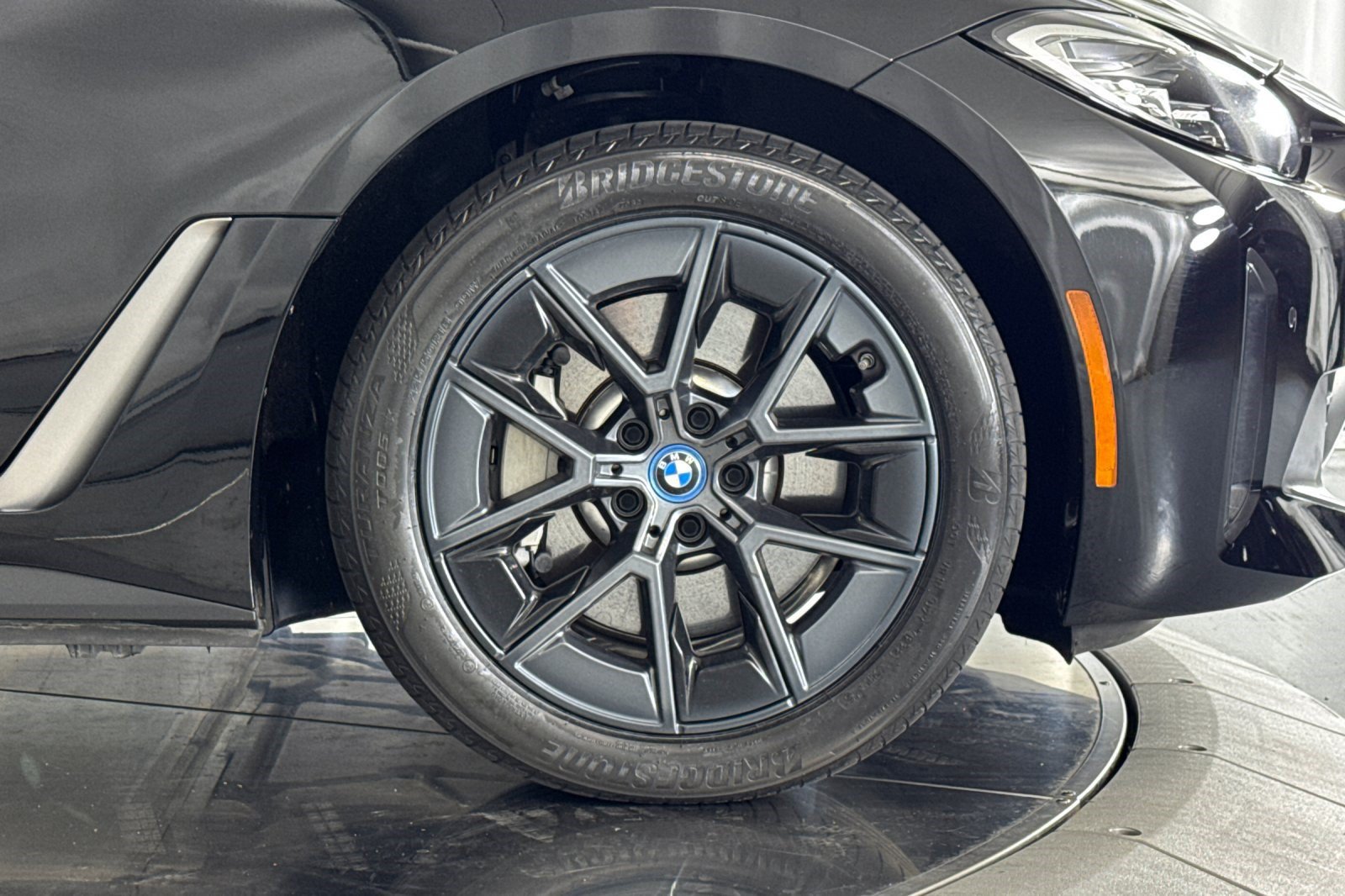 Used 2023 BMW i4 eDrive35 w/ Premium Package RWD image 12