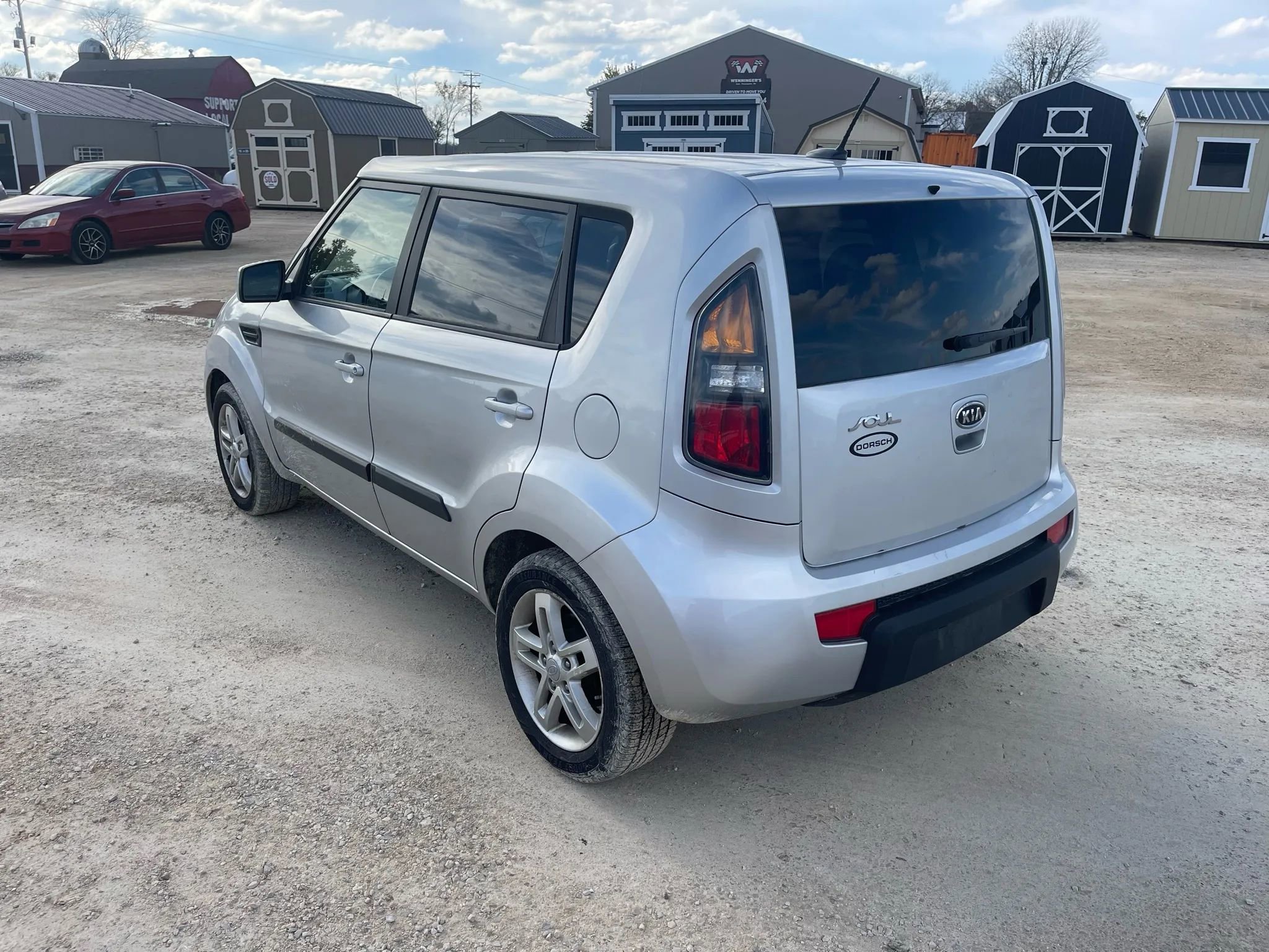 Used 2011 Kia Soul + image 2