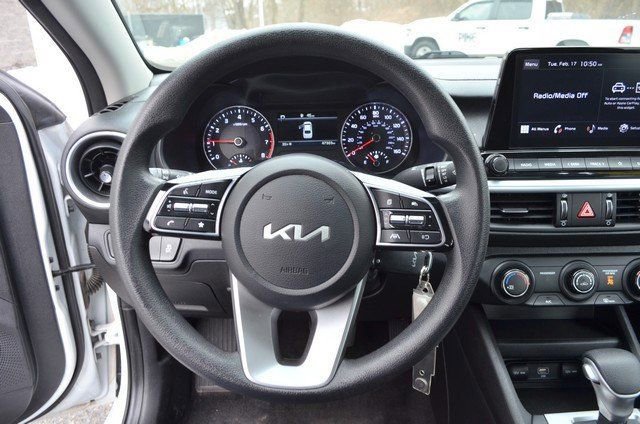 Used 2023 Kia Forte LXS image 19