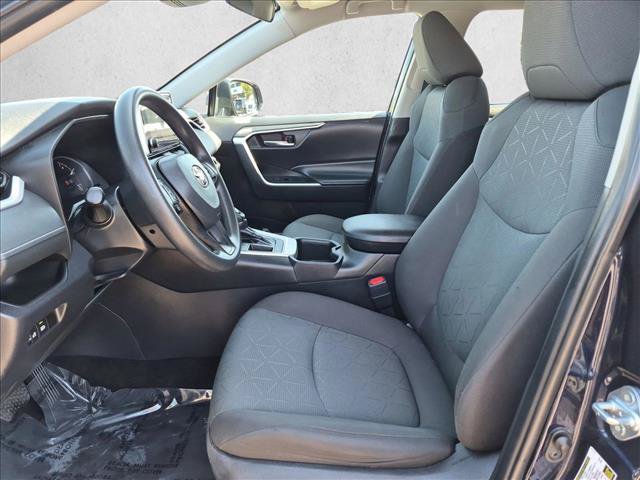 Used 2024 Toyota RAV4 XLE FWD image 15