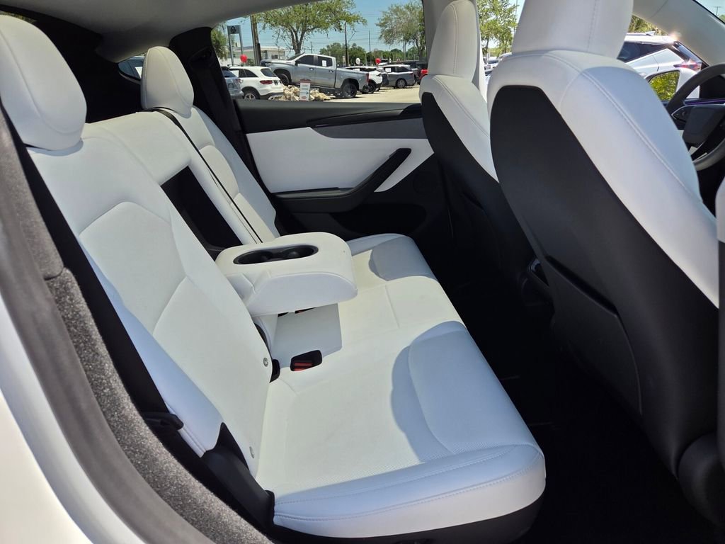 Used 2026 Tesla Model Y 2WD image 14