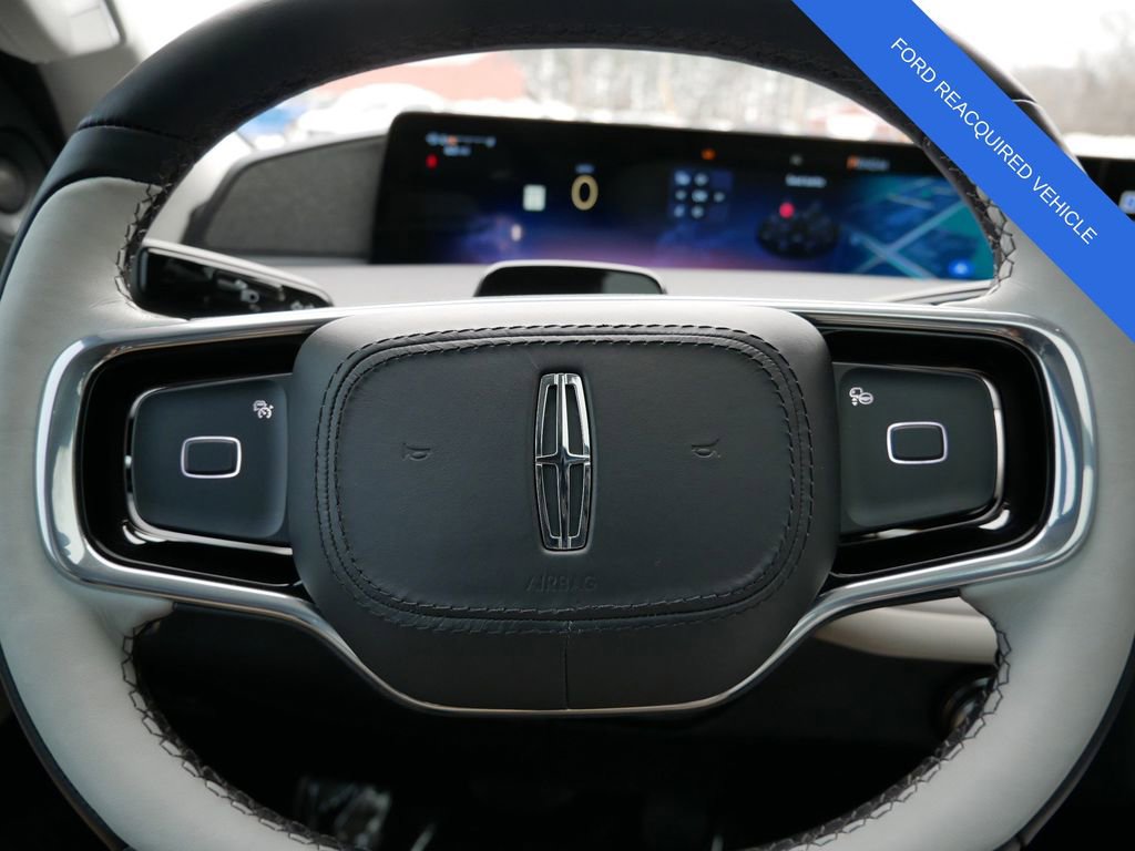 Used 2025 Lincoln Navigator Reserve AWD/4WD image 20