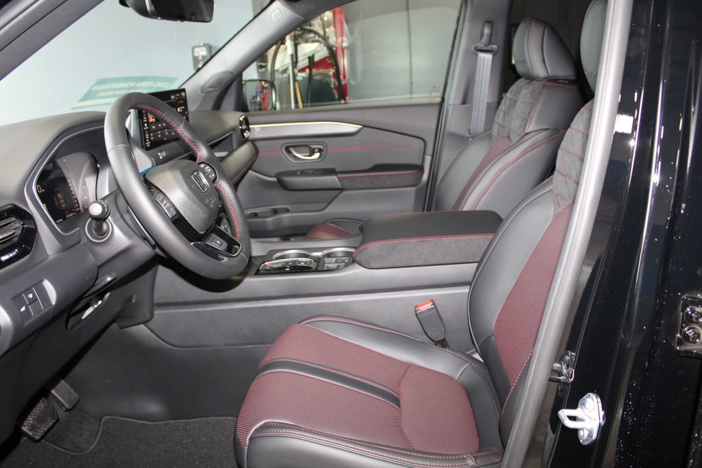 New 2026 Honda Pilot Black Edition image 24