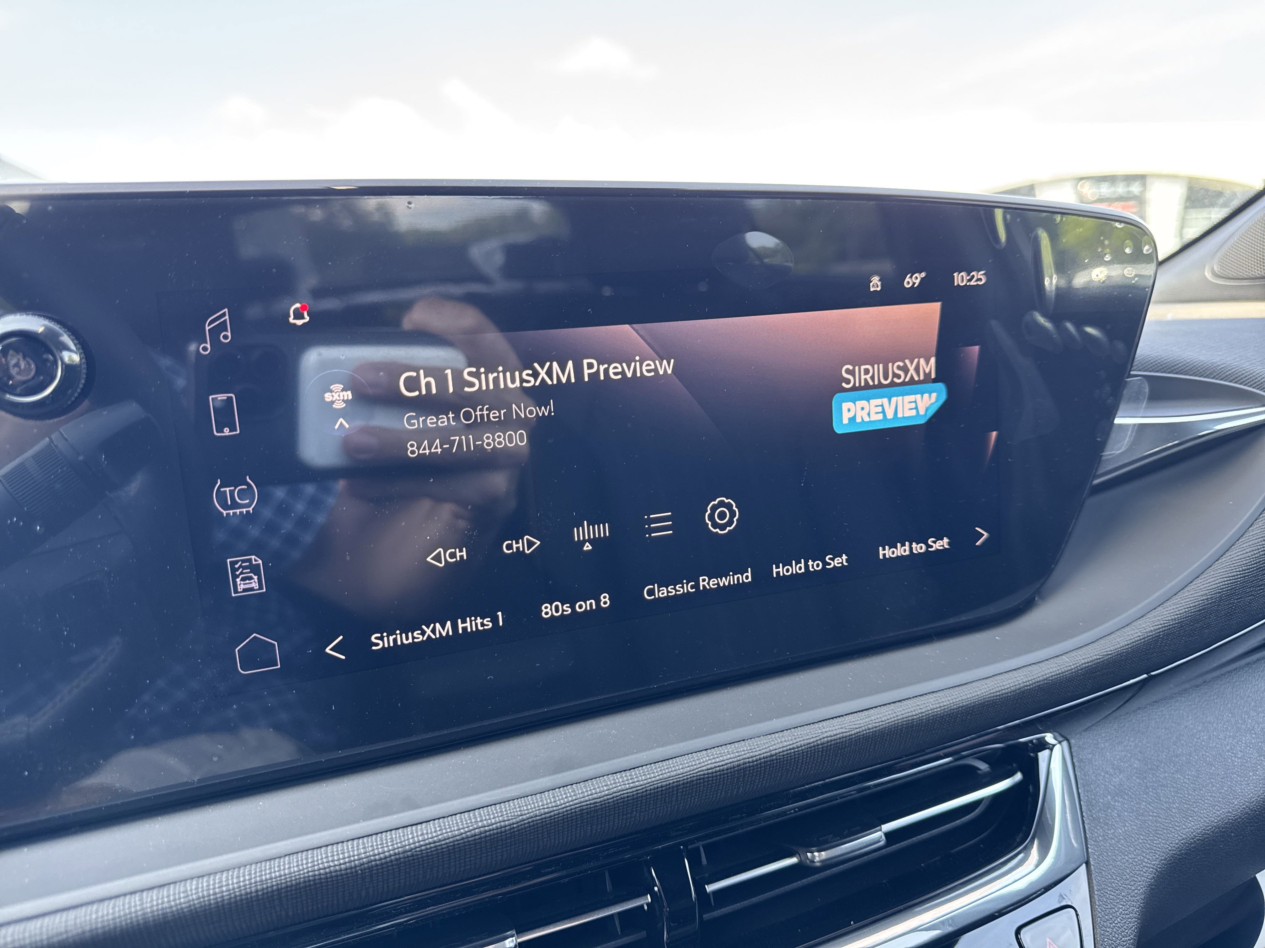 New 2025 Buick Envista Avenir image 19