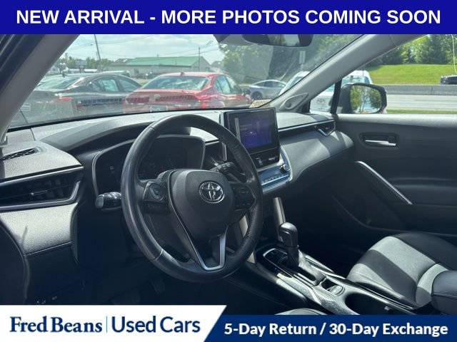 Used 2023 Toyota Corolla Cross XLE w/ Convenience Package AWD/4WD image 13