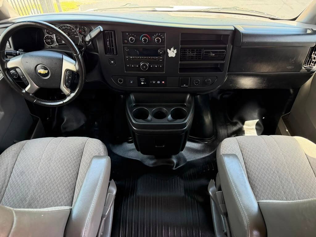 Used 2016 Chevrolet Express 2500 LS RWD image 8