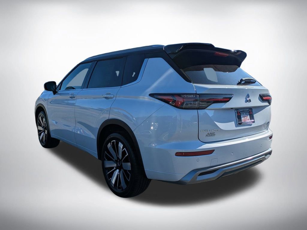 New 2026 Mitsubishi Outlander SEL image 5