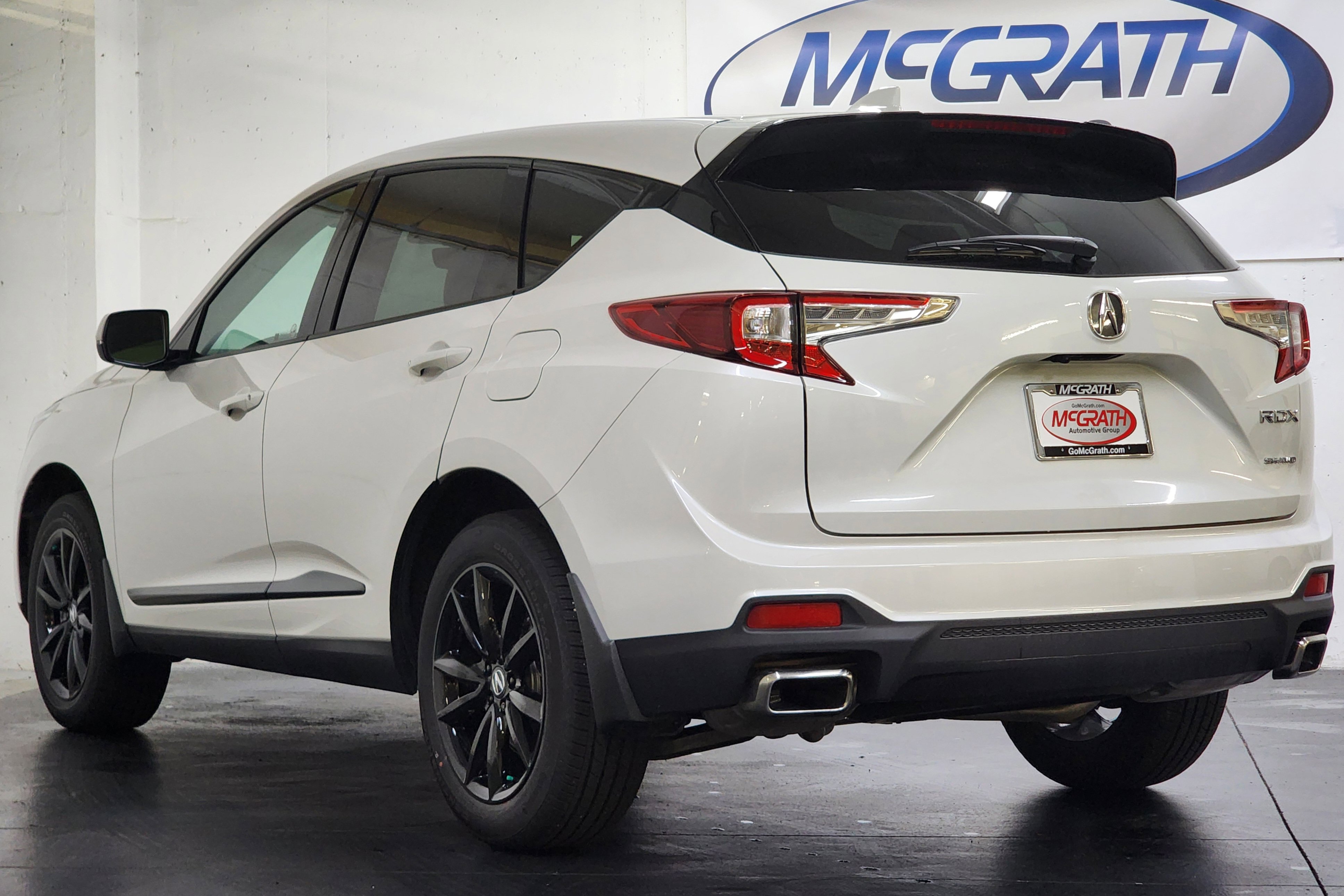 Certified 2025 Acura RDX SH-AWD image 9