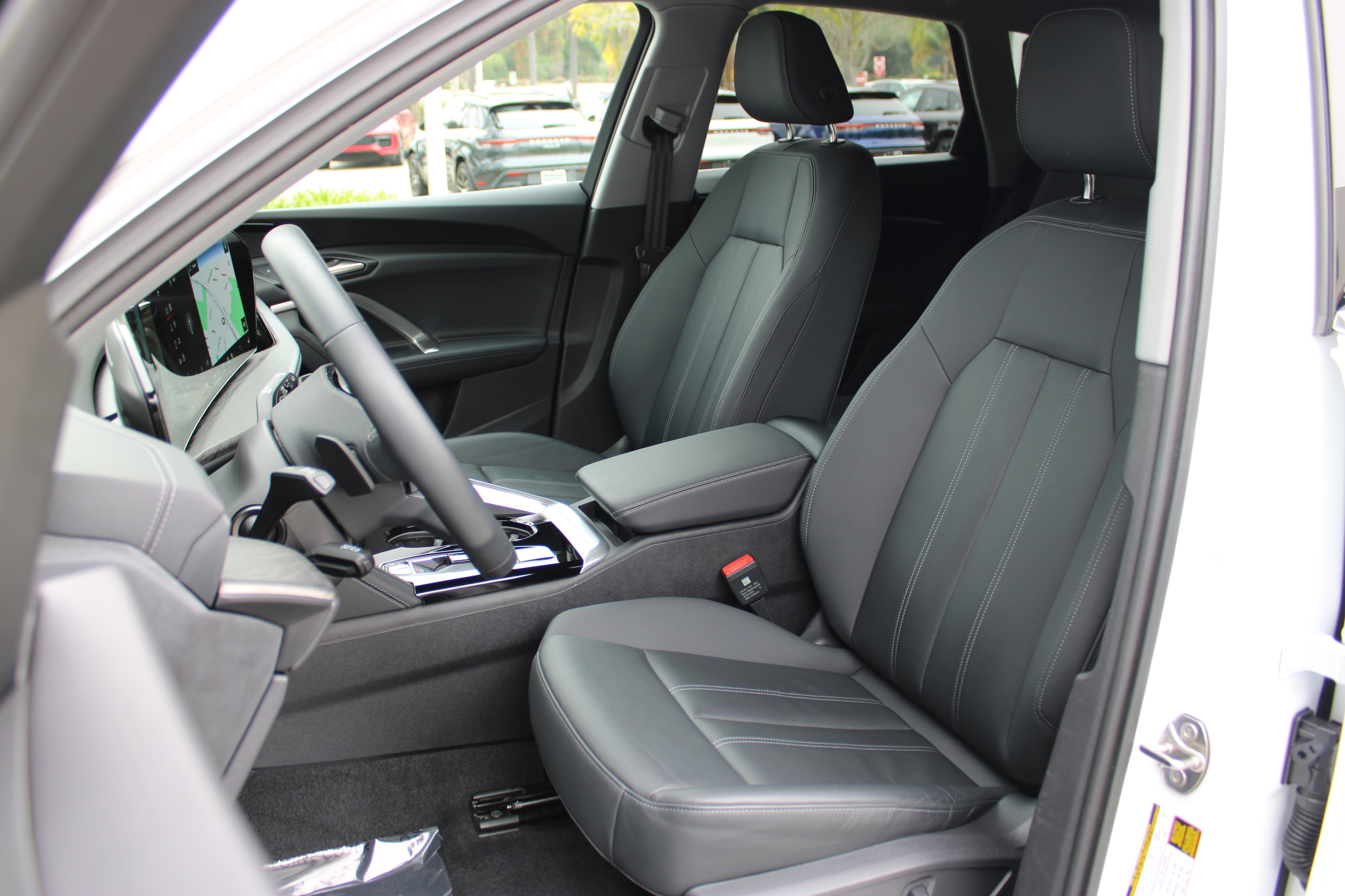 Certified 2025 Audi Q5 Premium w/ Convenience Package image 16