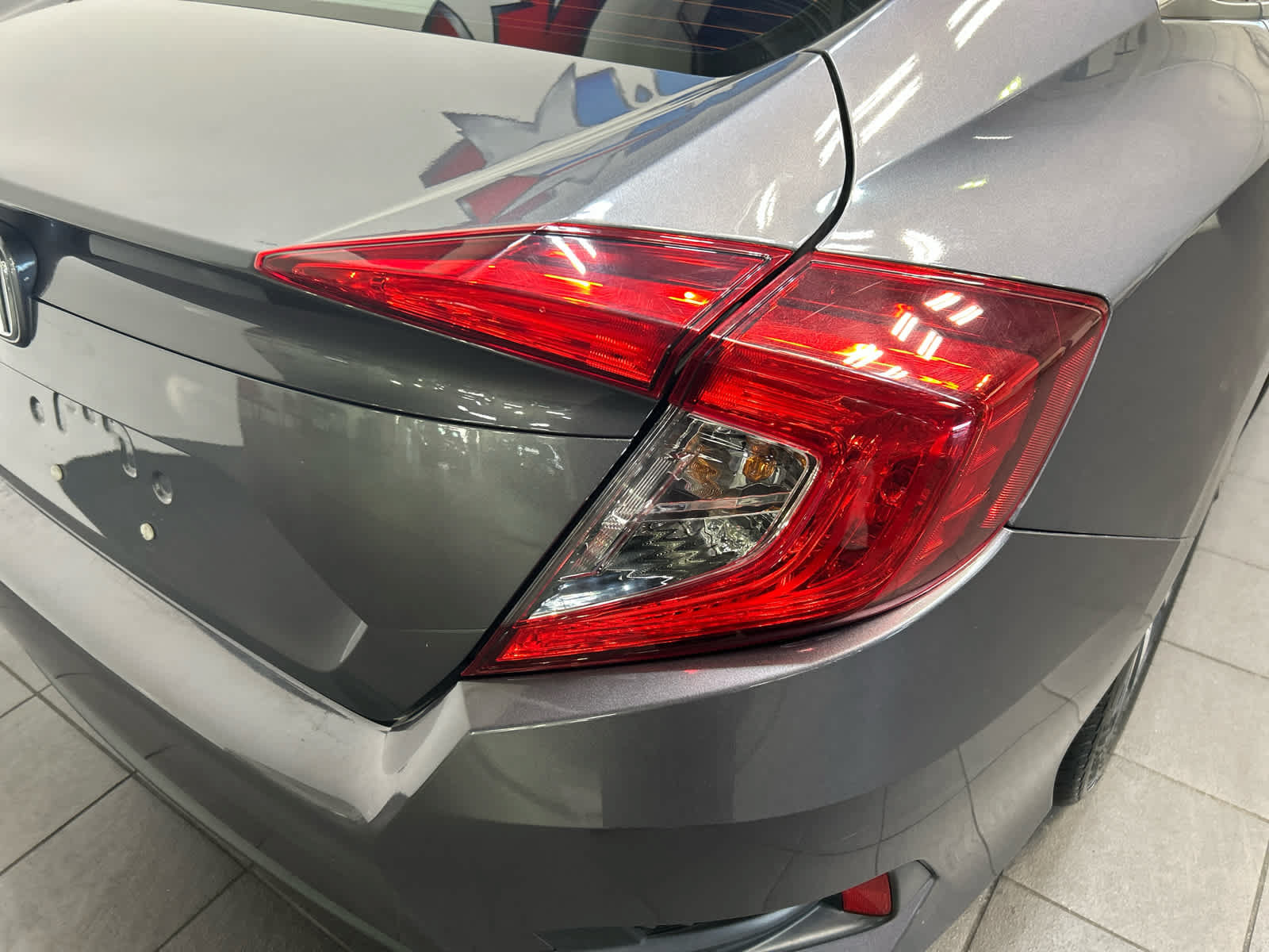 Used 2018 Honda Civic EX image 8