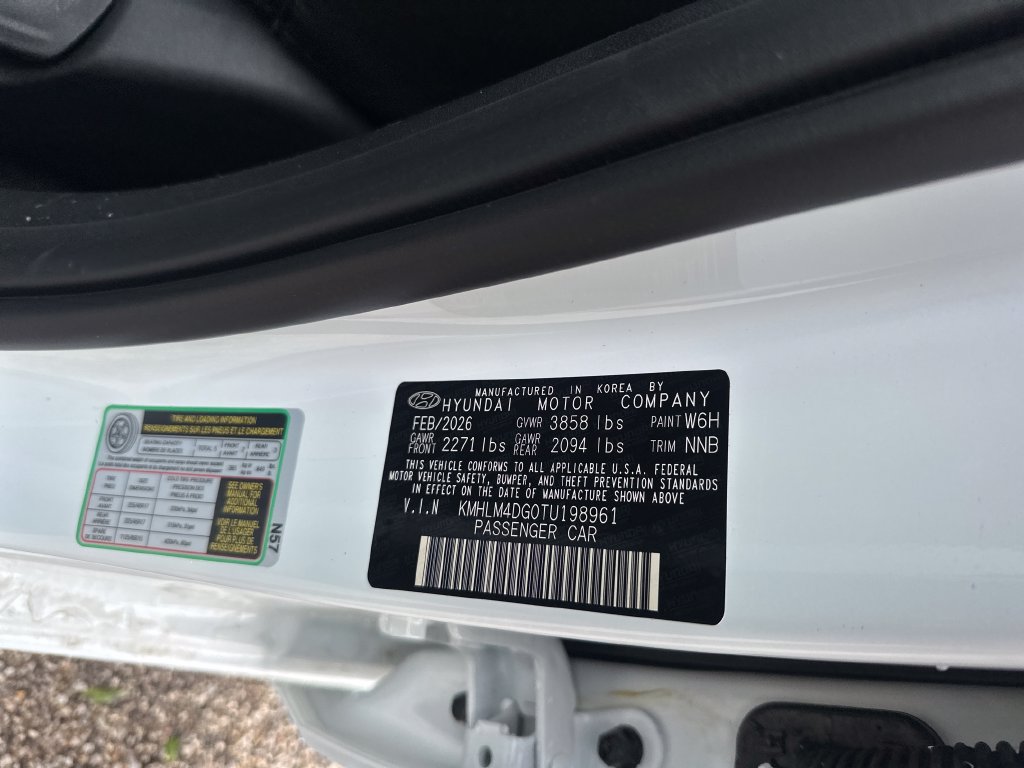 Used 2026 Hyundai Elantra Sport FWD image 28