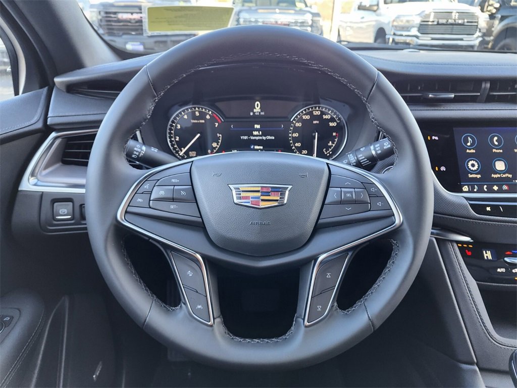New 2026 Cadillac XT5 Luxury image 25