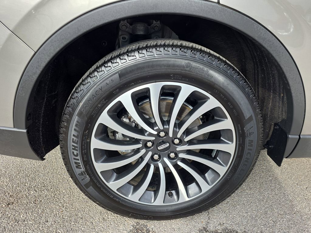 Used 2023 Lincoln Aviator Reserve w/ Equipment Group 201A image 15