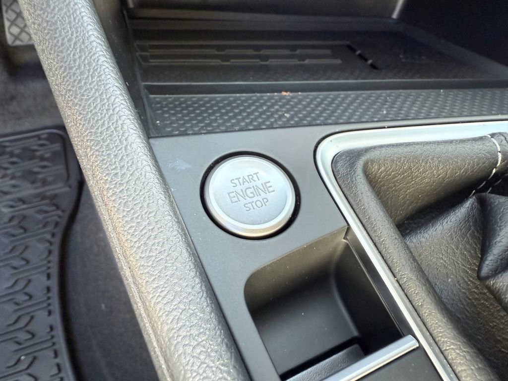 New 2026 Volkswagen Jetta SE image 19