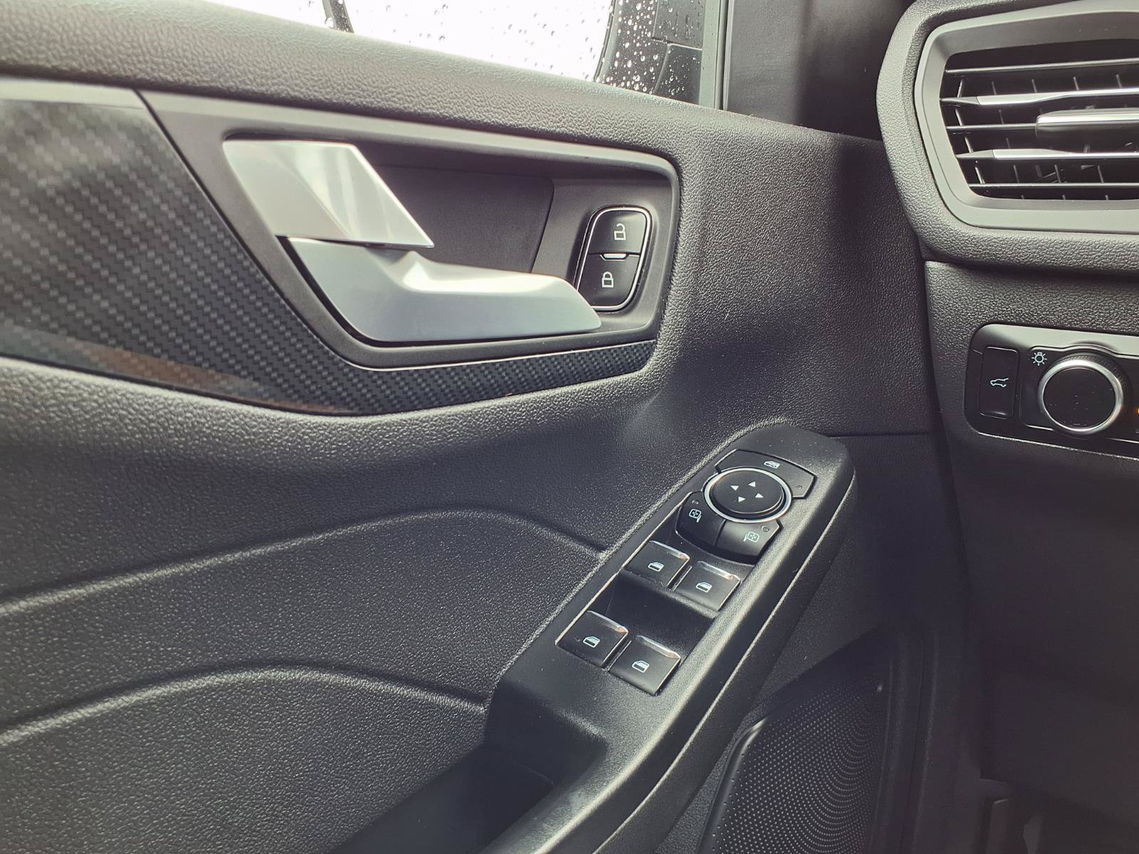 Used 2024 Ford Escape ST-Line w/ Tech Pack #1 AWD/4WD image 20