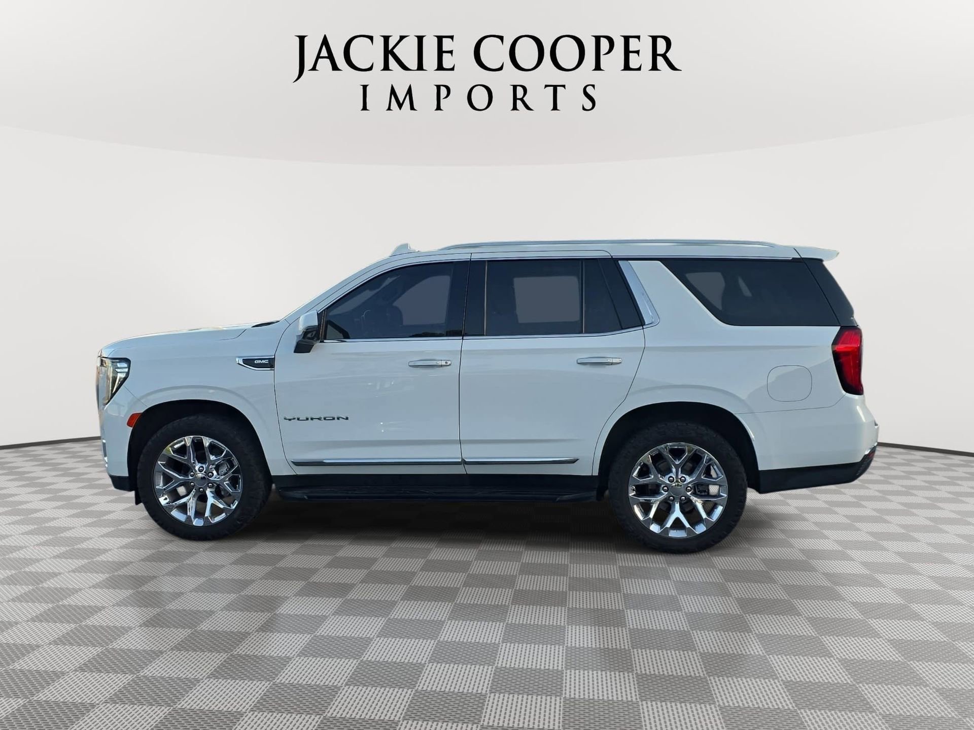 Used 2022 GMC Yukon SLT w/ SLT Premium Package RWD image 8