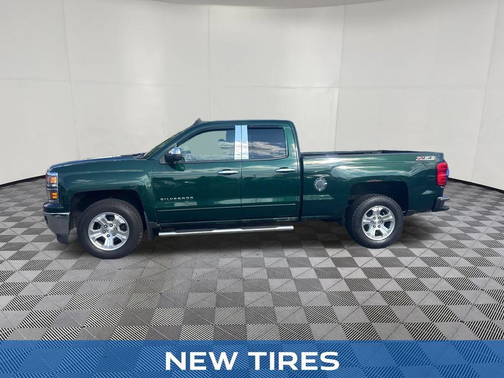 Used 2015 Chevrolet Silverado 1500 LT w/ All Star Edition AWD/4WD image 2