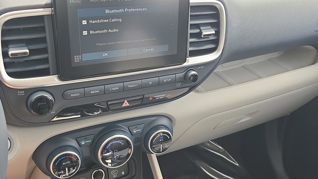 New 2026 Hyundai Venue SEL FWD image 21