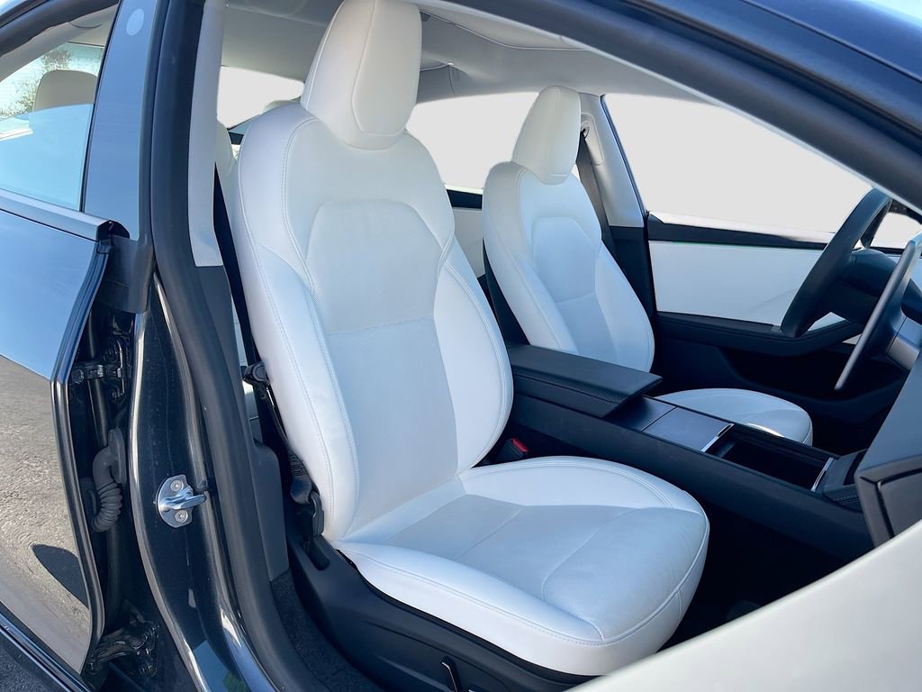 Used 2025 Tesla Model 3 Long Range image 27