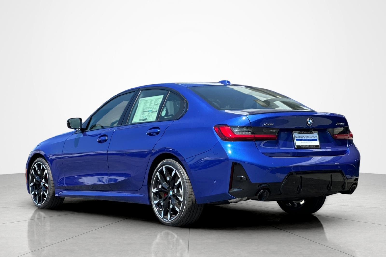 New 2026 BMW 330i xDrive Sedan w/ M Sport Package AWD/4WD image 3