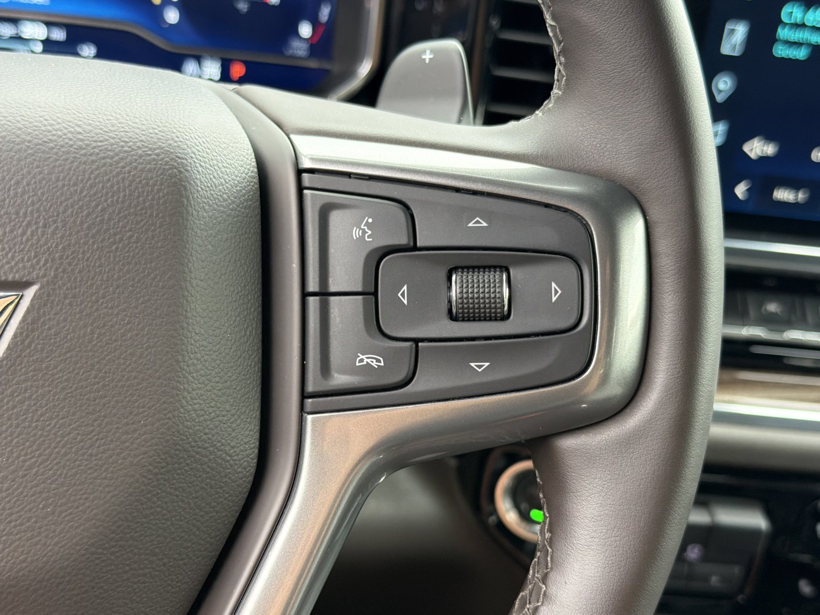 Used 2024 Chevrolet Silverado 1500 RST AWD/4WD image 20