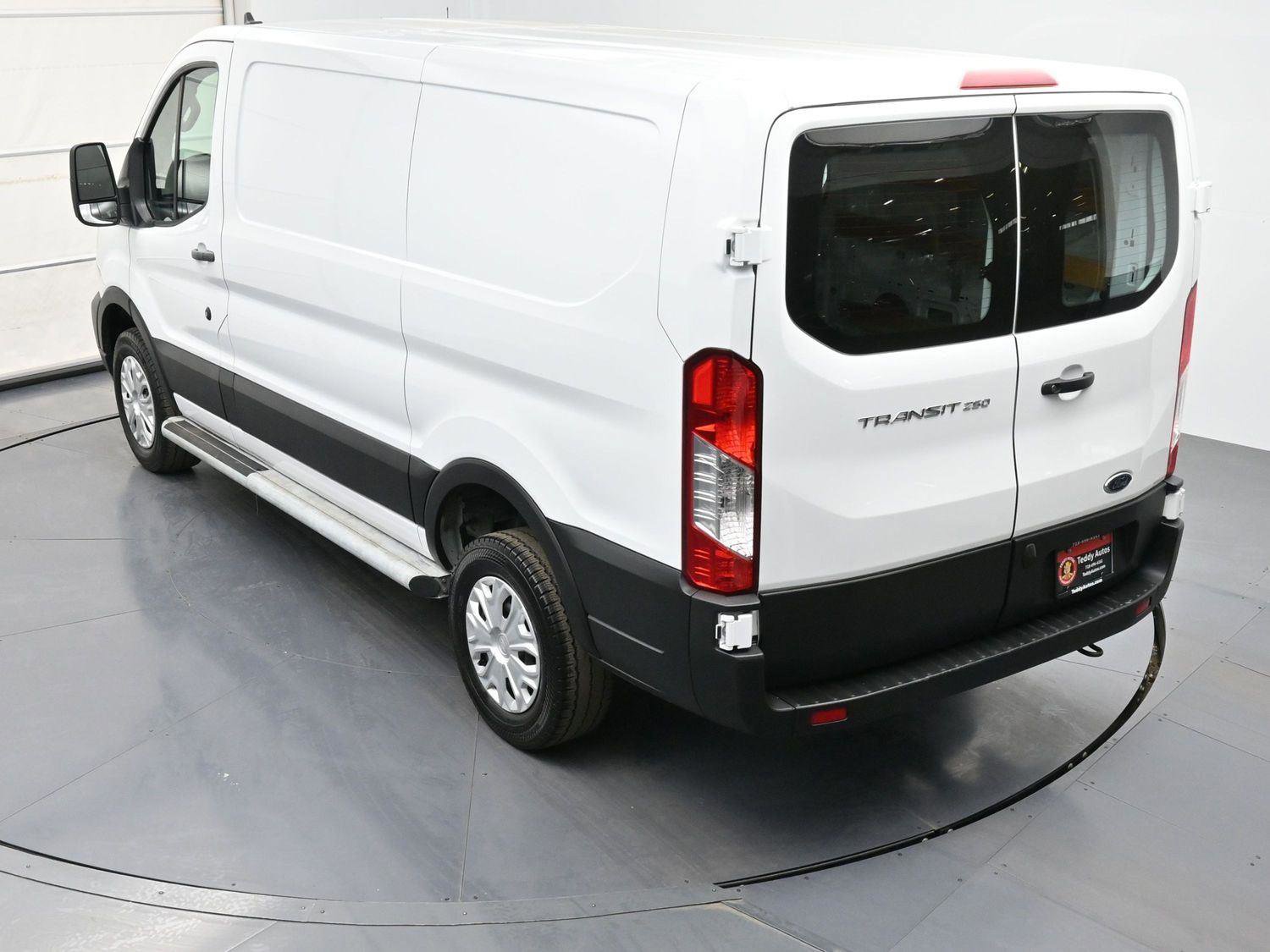 Used 2024 Ford Transit 250 Low Roof w/ Exterior Upgrade Package image 31
