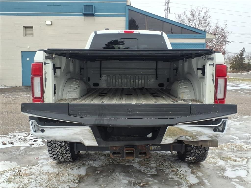 Used 2022 Ford F350 Lariat w/ Lariat Ultimate Package image 6
