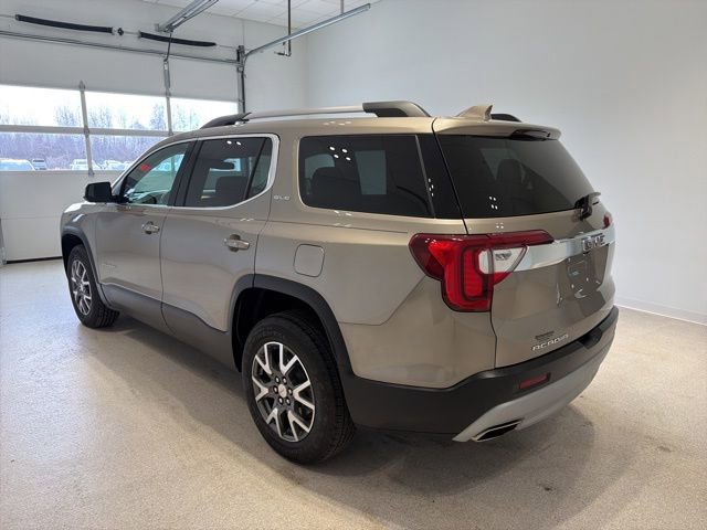Certified 2023 GMC Acadia SLE w/ Driver Convenience Package image 4