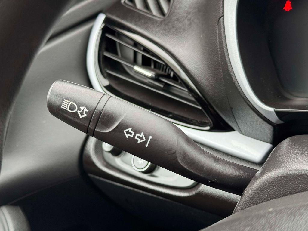 Used 2018 Chevrolet Volt LT FWD image 23