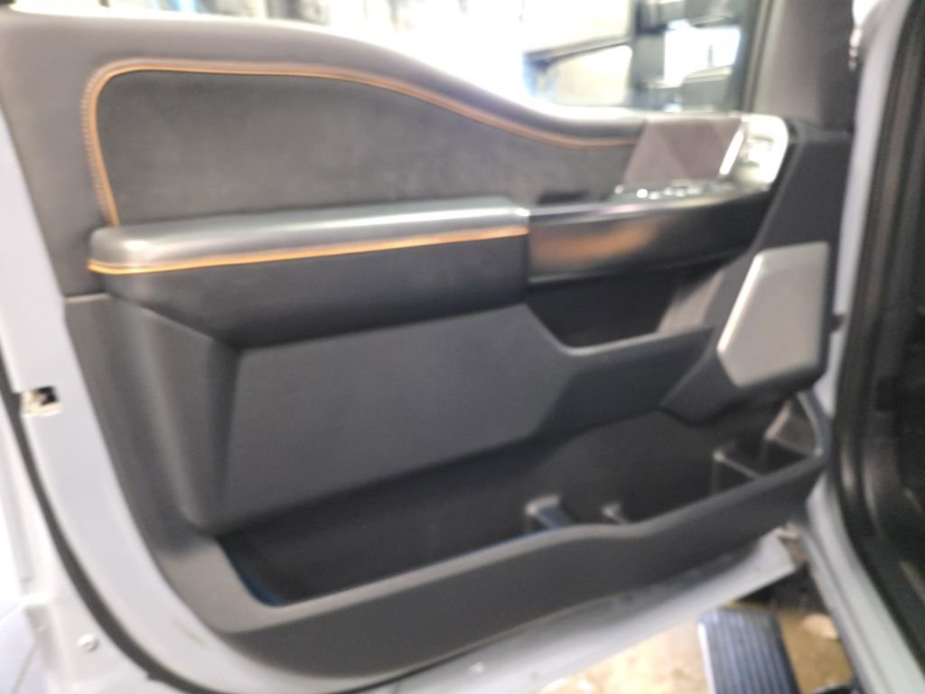 Used 2024 Ford F350 Platinum image 22