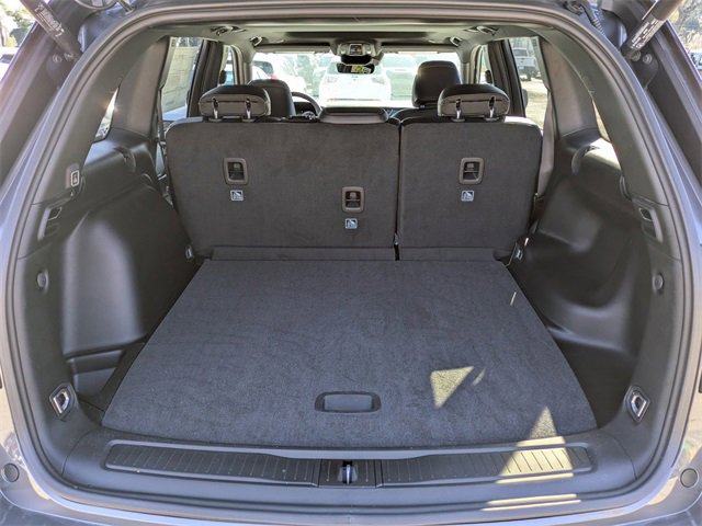 New 2025 Jeep Grand Cherokee Altitude image 13