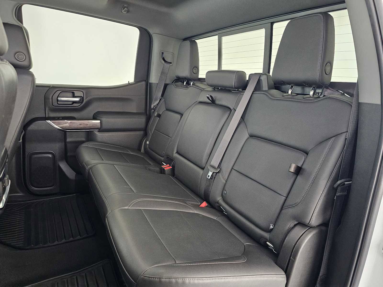 Used 2022 Chevrolet Silverado 1500 LTZ w/ LTZ Premium Package image 19