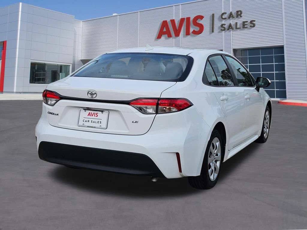 Used 2025 Toyota Corolla LE FWD image 6