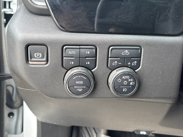 Used 2024 Chevrolet Silverado 1500 LT Trail Boss w/ Protection Package AWD/4WD image 9