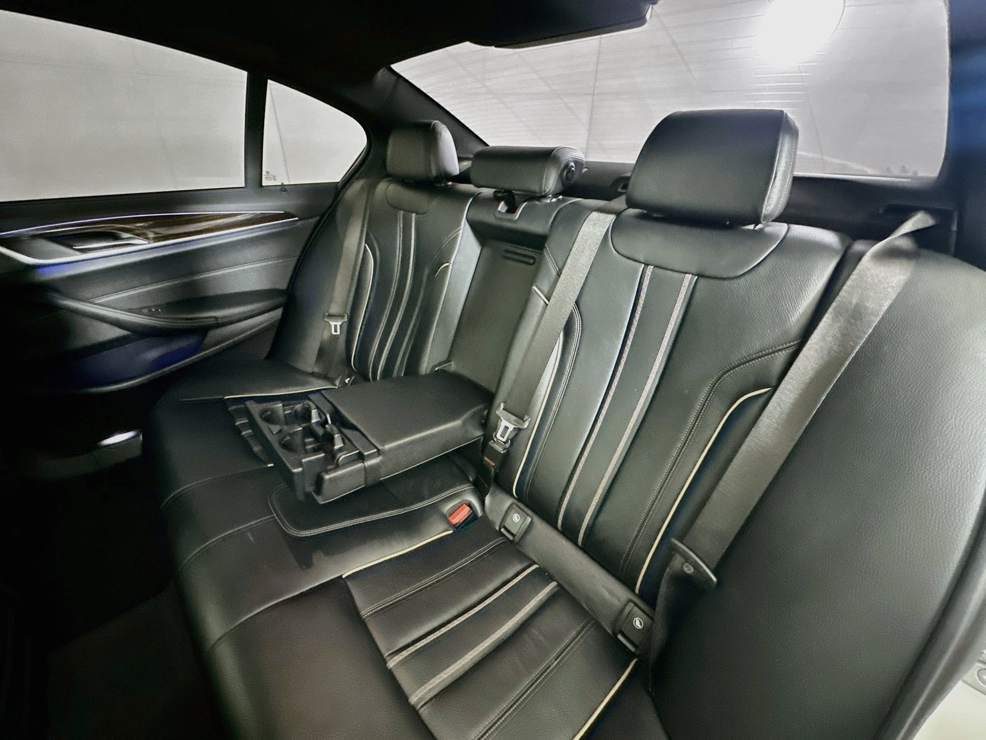 Used 2018 BMW 530i RWD image 28