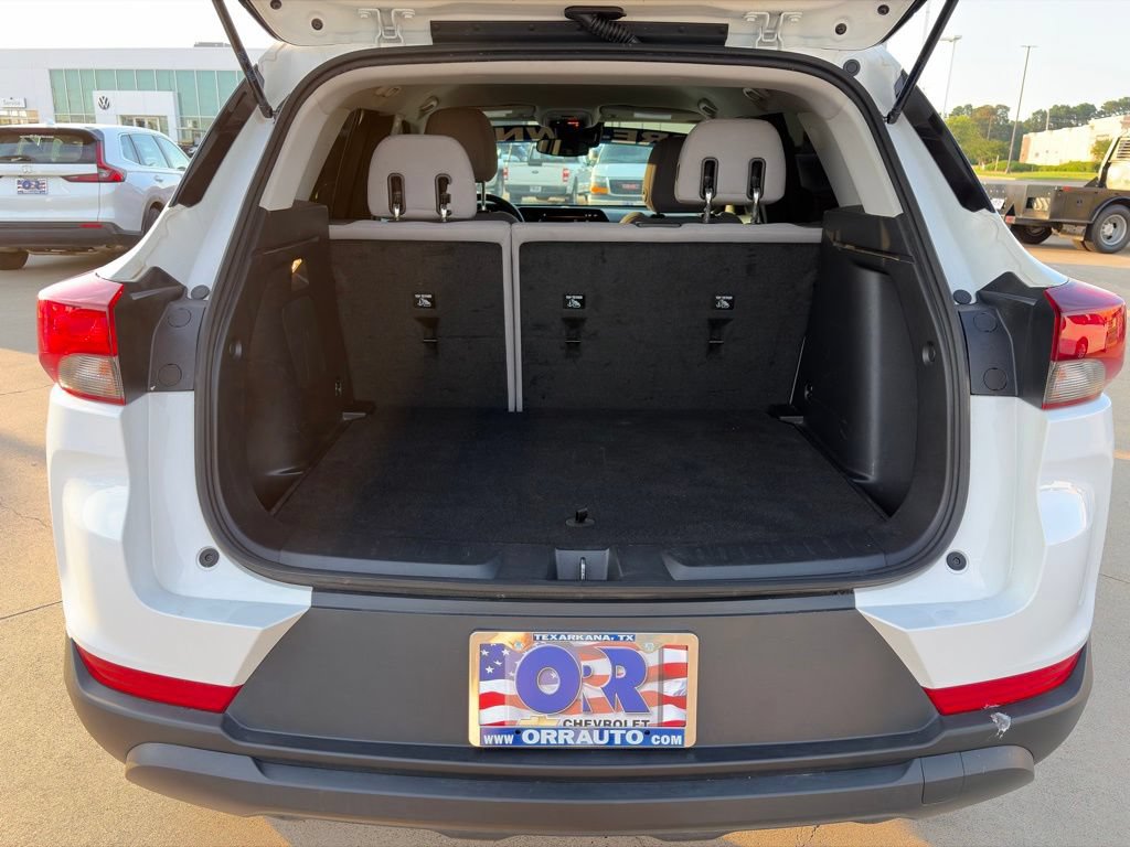 Used 2025 Chevrolet TrailBlazer LS w/ LS Convenience Package FWD image 8