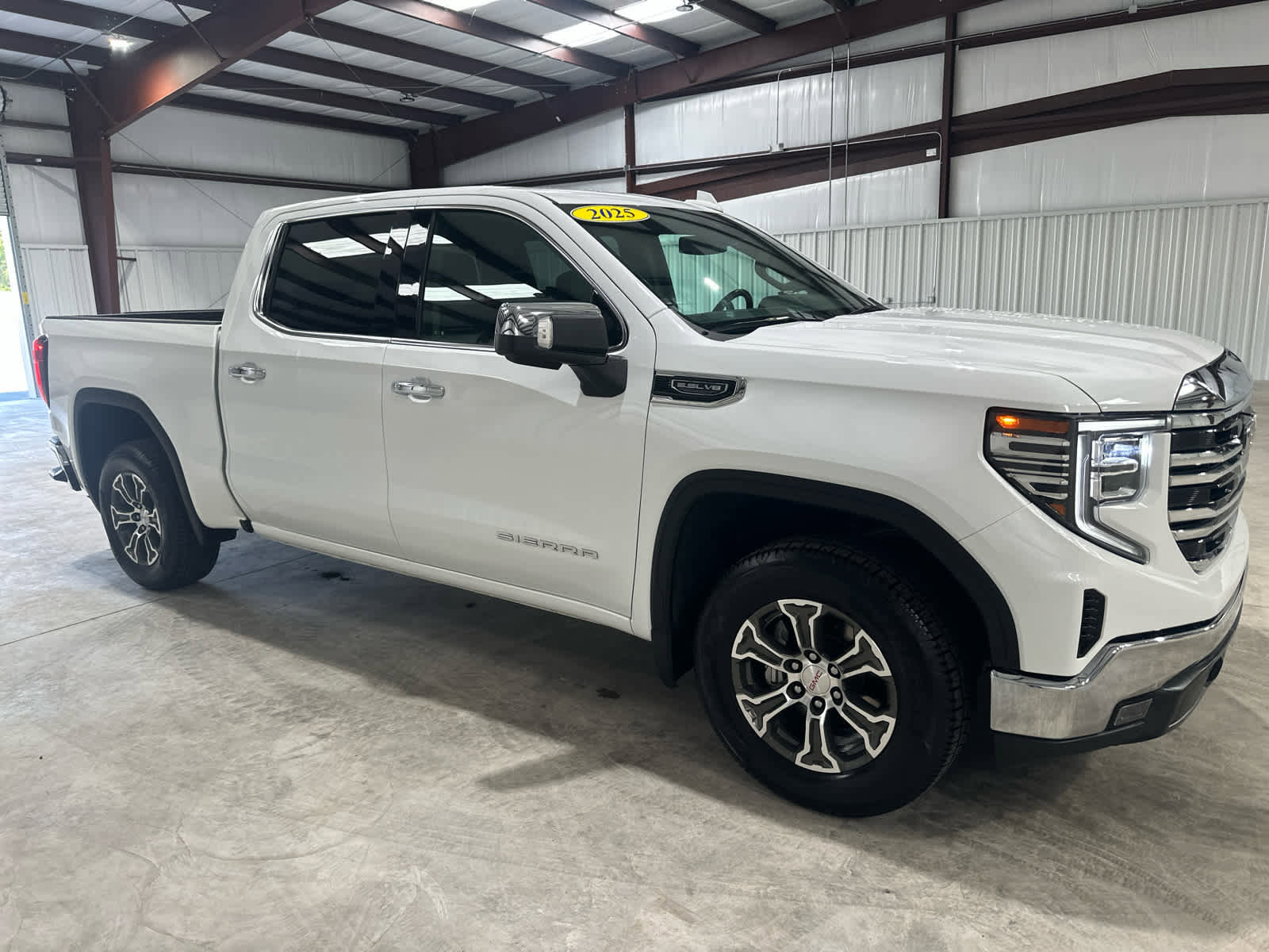 Used 2025 GMC Sierra 1500 SLT RWD image 7