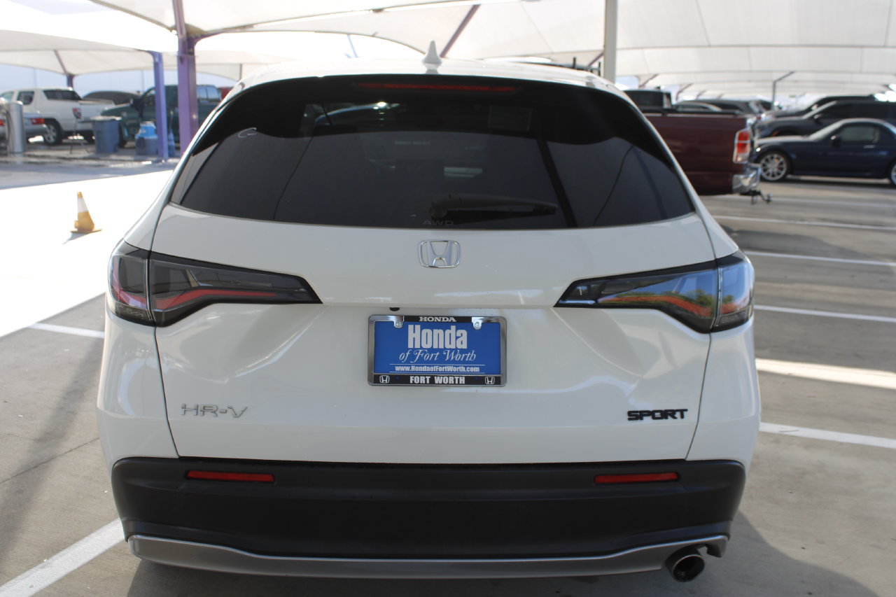 Used 2024 Honda HR-V Sport image 4