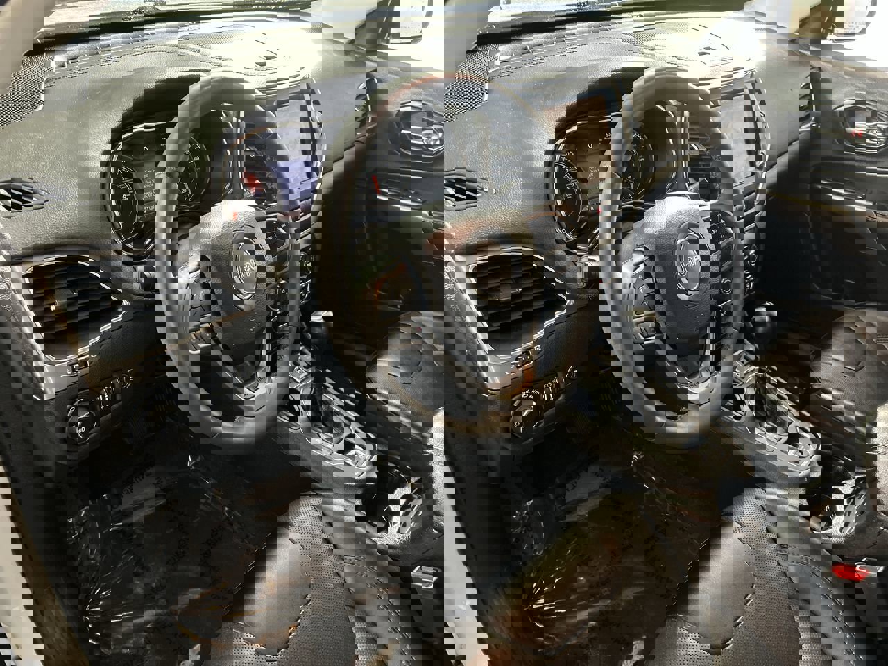 Used 2022 Jeep Cherokee Latitude Lux image 10