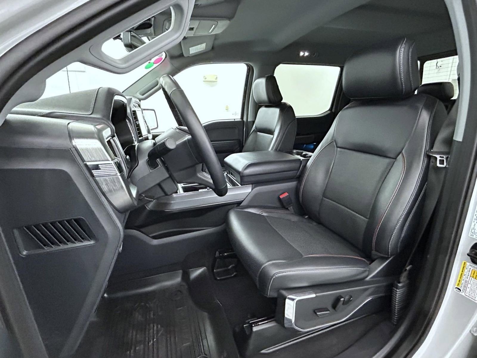 Used 2023 Ford F150 Lariat AWD/4WD image 10