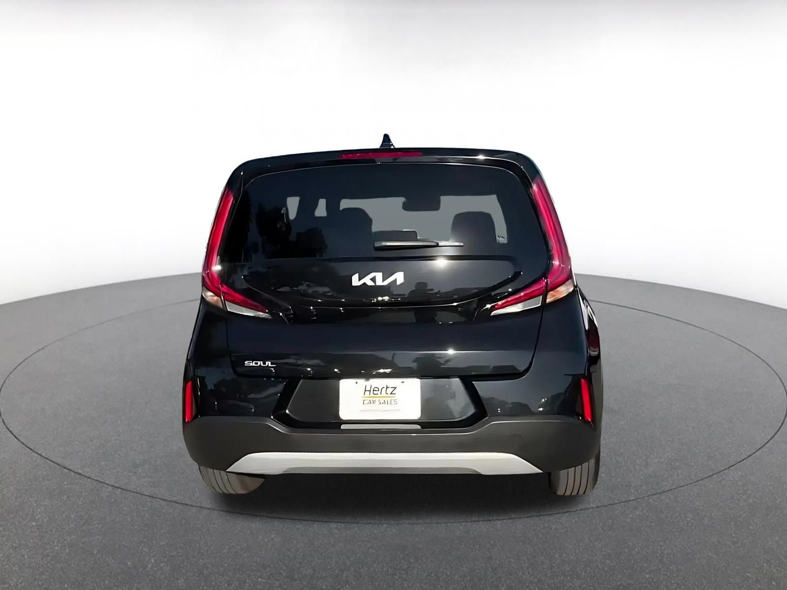 Used 2025 Kia Soul LX w/ LX Technology Package FWD image 20