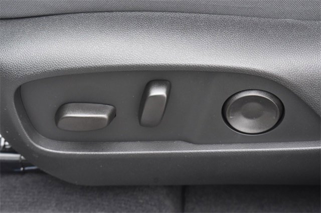 New 2026 Chevrolet Equinox LT w/ Convenience Package II image 21