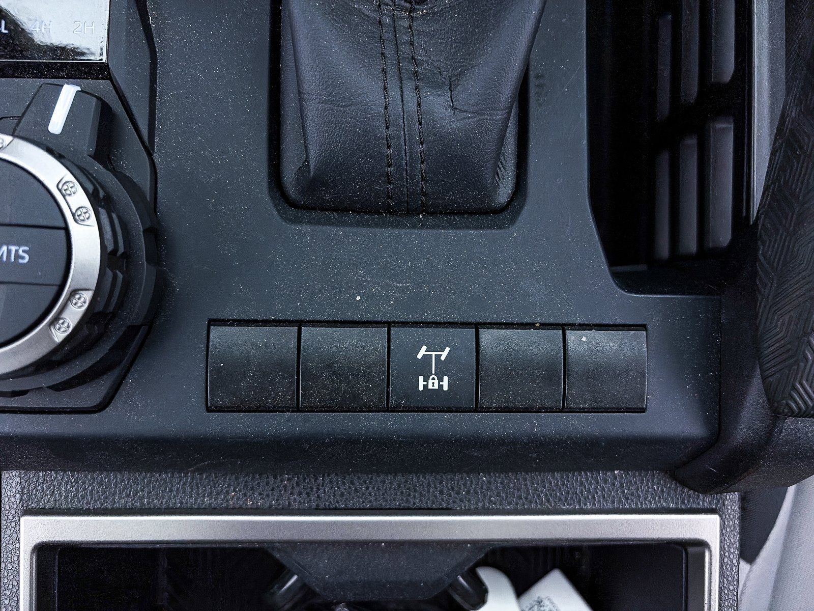 Used 2024 Toyota Tacoma TRD Off-Road w/ TRD Off Road Upgrade Package image 29